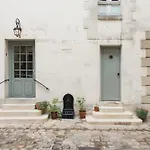 St Germain Des Pres - 2Br - Cityapartmentstay